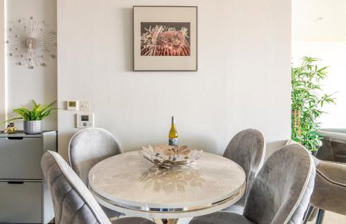 Stunning London city view large 1 bed apt - Foto 9