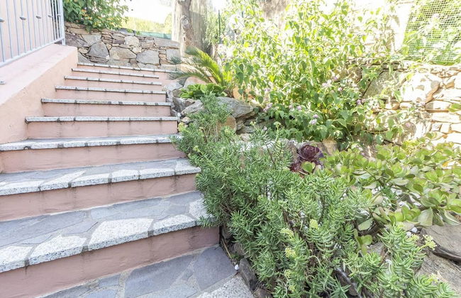 Charming 3-bed Villa in Berruiles - Photo 34