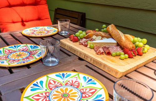 Vino Velo Retreat! Redwoods! Hot Tub!! Fire Table!! BBQ!! Game Room!! Fast WiFi!! Dog Friendly!! - Foto 10