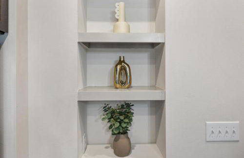 Chill & Tone 1BR Frisco King & Sofa, Gym & Pool - Foto 24