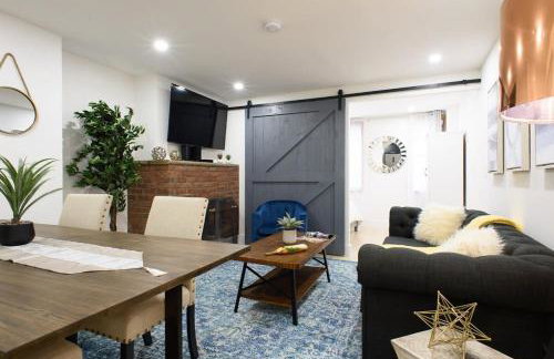 75-5A Luxury 3BR Duplex W D in unit Elevator - Foto 3