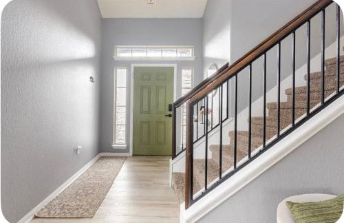 Modern 4BR Retreat, Fast WiFi, Parking, Less than 15 mins from Austin - Foto 39