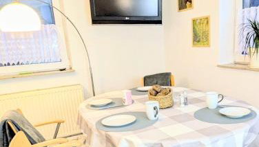 Monteurswohnung Kassel Ferienwohnung Kiwi Parkplatz Küche 1- 4 Personen EG Modern - Foto 2