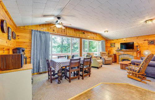 Inlet Lakefront Home Private Dock and Beach Access! - Foto 4