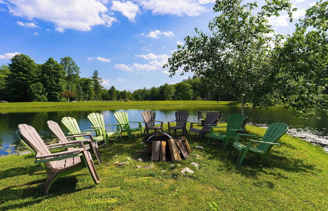 Secluded Berkshires Estate + Private Pond/pool,theater, Gym Sunny Pond - Foto 3