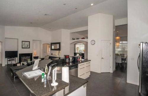 Luxury with a pool - Foto 7