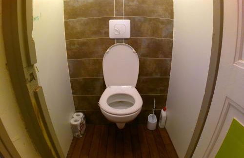 Grand studio climatisé proche du centre mais au calme - Foto 8