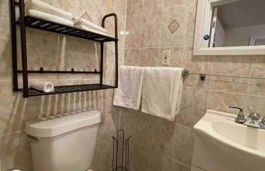 Entire Beautiful 2BR Apartment [L]. Convenient location in the heart of Queens! - Foto 15