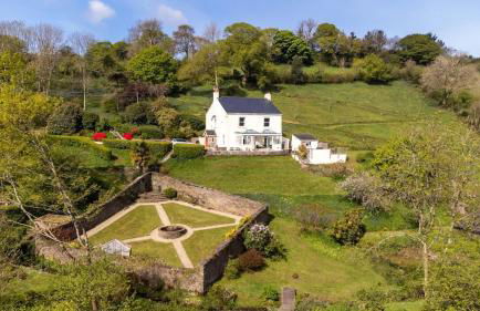 18th-Century Farmhouse with Countryside Views - Foto 1