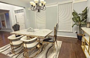 Luxury Living at Woodmore - Foto 8