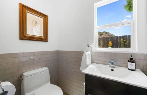 Hilltop Designer Midcentury Modern 4BR Pool HotTub - Foto 21