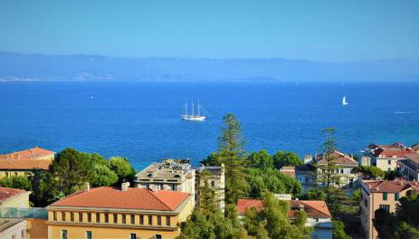 Grand T2 STANDING AJACCIO Proche centre et plages VUE PANORAMIQUE PARKING PRIVE - Foto 4