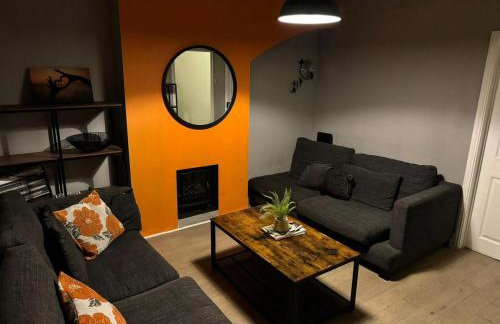 Master Bedroom in a house share thirty minutes away from Waterloo Station Shared Bathroom - Foto 8