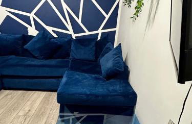 Base is a lovely place to unwind after a long day - Foto 13