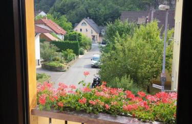 WaldZeit Gössweinstein, sonnige und ruhige Ferienwohnung in der Fränkischen Schweiz - Foto 10