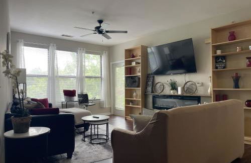 Stylish Sky Lofts Condo in Historic West End condo - Foto 13