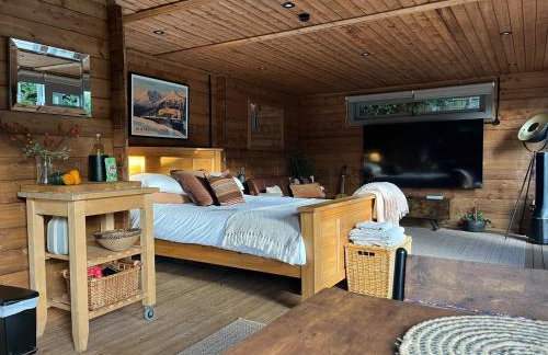 Clarence Cabin, King Bed & Free Parking - Foto 18