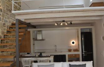 LAINI LUXURY SUITES - Photo 15