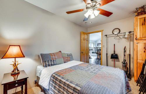 Hike, Fish and Relax Cabin 4 Mi to Lake Estes! - Foto 18