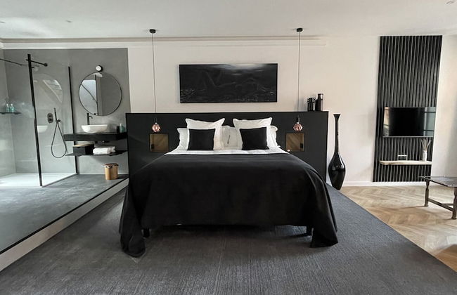 Ennéa - Jacuzzi & Luxury Suites - Foto 4