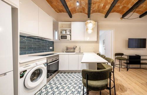 BeBarceloner Eixample Apartments- 4 bedrooms - Photo 8