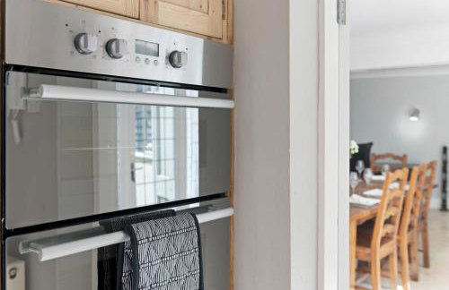 Beautiful Secluded 2 Bedroom Coach House - Foto 17