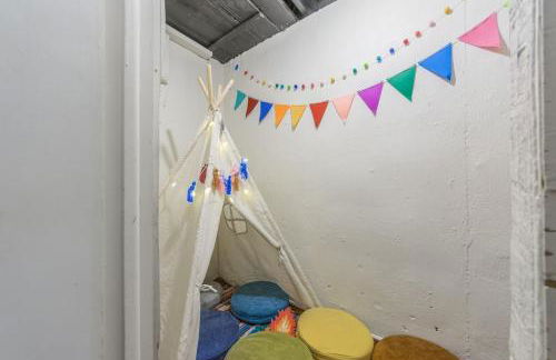 World Cup Housing 4 BDR Close to Arrowhead and Downtown - Foto 25