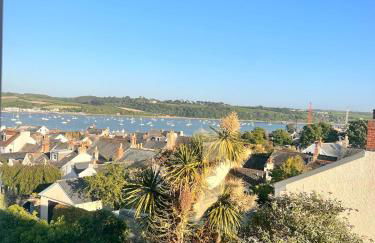 House in Appledore with Hot Tub and own parking - Foto 41