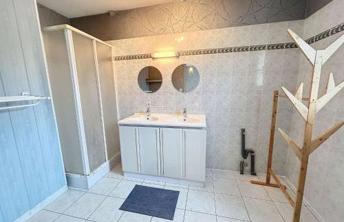 Maison à 500m de la plage avec jardin, 4 chambres, Wi-Fi et parking - 8 couchages - FR-1-361-539 - Photo 15