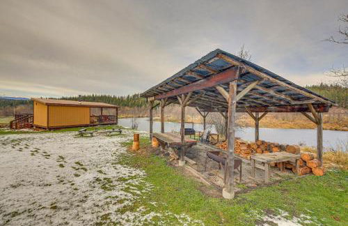 Bonners Ferry Cabin with Wraparound Deck and Views! - Foto 33