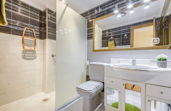 Apartment in Roses Near Playa de Roses Beach - Photo 24