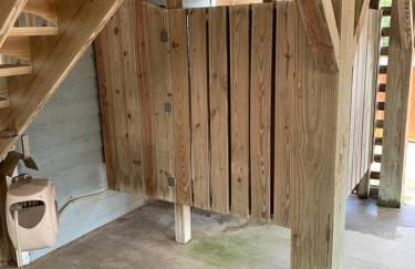 Pets OK Rest A Shored A Secure and Comfortable Home Flat Screen T Vs In All Rooms Fully Stocked With Plenty Of Amenities Private Inground Pool Gas Fireplace Rents Sat to Sat Full Weeks only - Foto 21