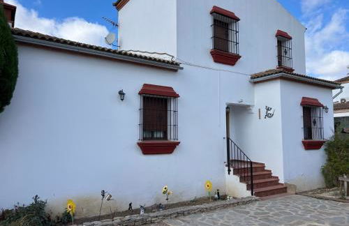 Agradable casa con piscina en la serranía. - Foto 4
