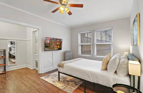 City Charm Studio Apt in Chicago - Kenwood 205 - Photo 2