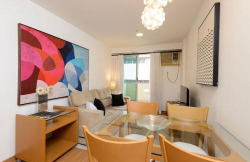 Flat c/ Limpeza Diária e Estacionamento - LB507 - Foto 1