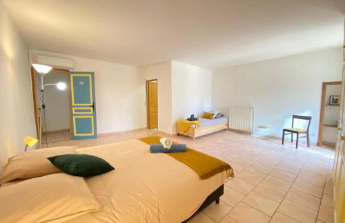 84B3 - Freesia suite in 18th century Provencal farmhouse - Foto 3