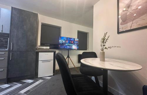 Adam Court Apartments - PE1 - Contractor Friendly - Choice of Studios or 1 Bed Apartments - Free Parking - Sofa Beds - Sky TV - Full Kitchen - Washer Dryer - WiFi - Foto 7