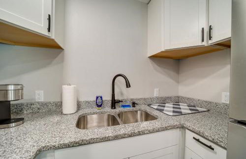 Waterfront Grove Retreat with Dock Cedar Ridge - Foto 10