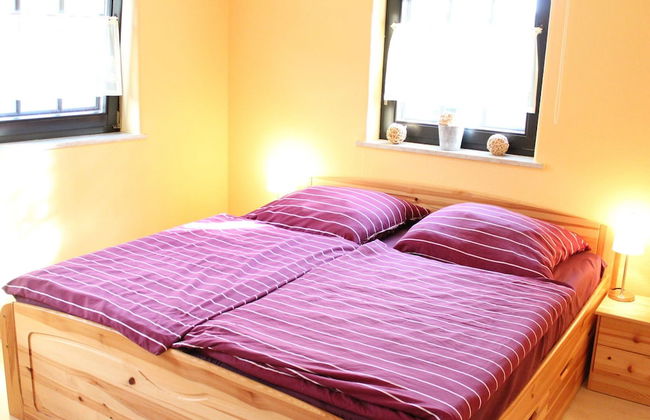 A Modern Apartment in the Hunsruck Region's Romantic Drohn Valley - Photo 2