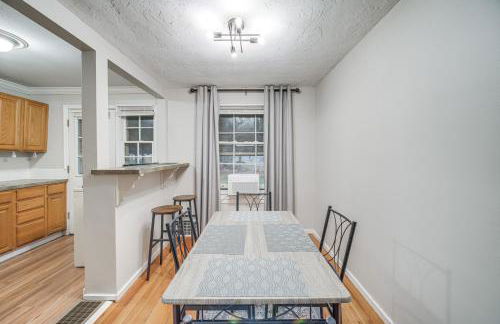 2 Mi to Lake Erie Home with Yard in Euclid! - Foto 8