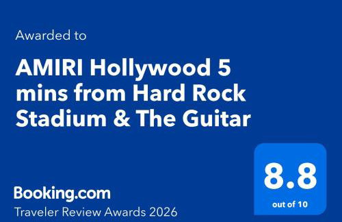 AMIRI Hollywood 5 mins from Hard Rock Stadium & The Guitar - Foto 2