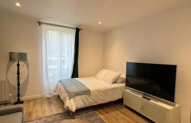 Le Joli Appartement - Parking Gratuit, Wifi, RER C Choisy-le-Roi - Foto 2