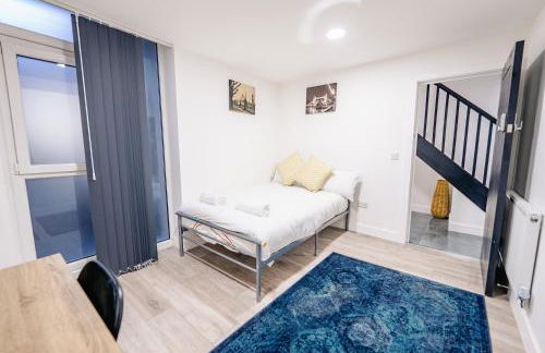 10BR 4Bath Home, Stag Do, Contractors, Big Group - Foto 37