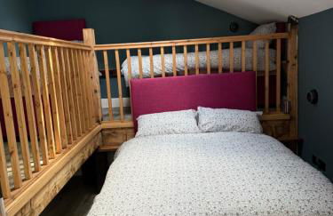 Brand New Stylish Converted Coach House in Cardiff - Foto 4