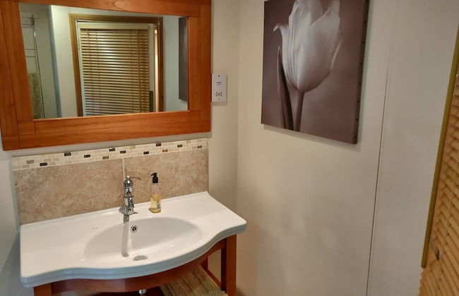 Whitehouse Cottage - Great Paxton - Photo 16