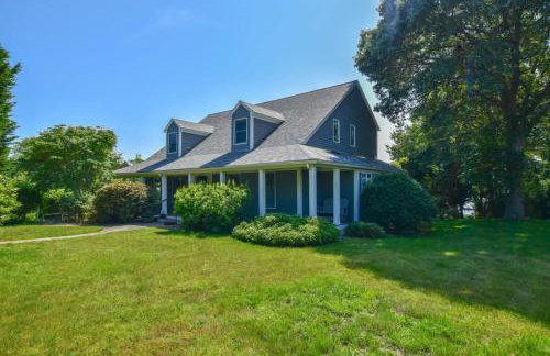 Stunning Home with In-Ground Pool - Photo 52
