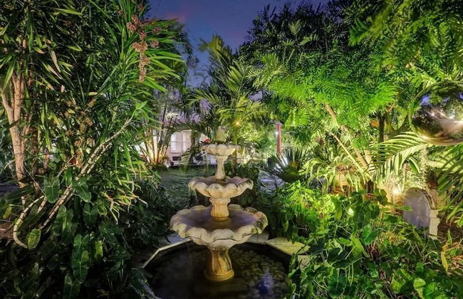 Buddha House 3BR 2BA Home -lush Backyard - Foto 24