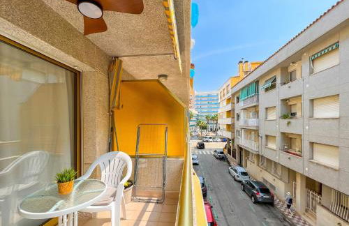 Beachfront gateway in Pineda de Mar - Photo 17