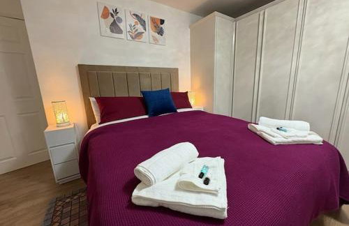 Modern & Spacious 3BR House Bracknell - Berkshire - Photo 45