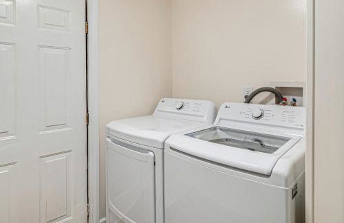 Secluded Family Home in Springfield, Pets Welcome! - Foto 25